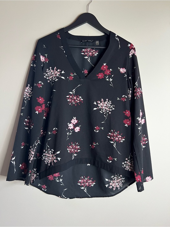 Black Tape Tops - Black Tape Black Floral V-Neck Blouse Medium Long Sleeve Sheer Career Top